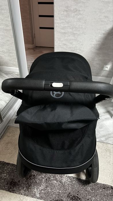 Продам коляску прогулку Cybex balios S Lux 2024 чёрную