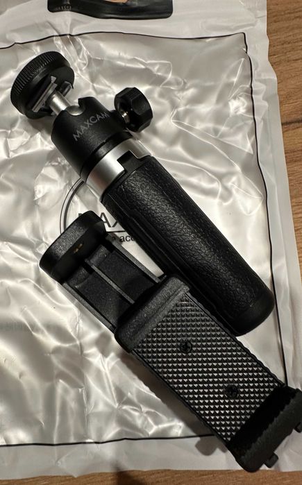 MAXCAM Dwukolorowa lampa wideo LED