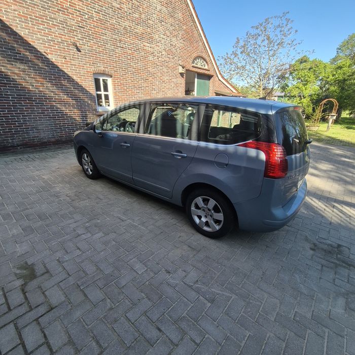 Peugot 5008 2009rok 1.6hdi