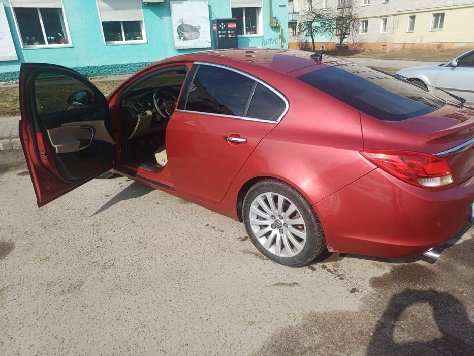 Продам Opel insignia