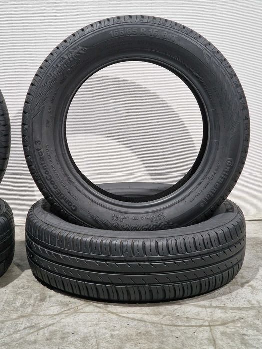 4 Pneus 165/65R15 CONTINENTAL Semi Novos