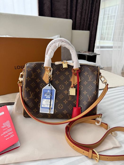 Сумка Louis Vuitton Speedy Bandouliere 30