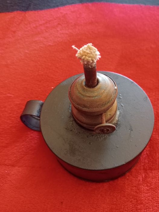 Vendo candeia a petróleo