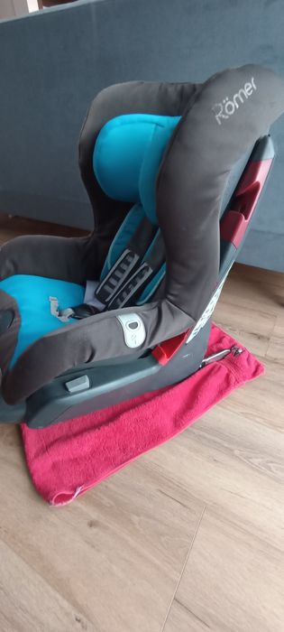 Fotelik Romer Britax safefix 9-18kg isofix