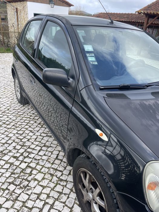 Toyota yaris 1.0 VVTi 2002