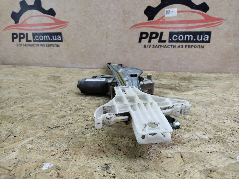 Citroen C5 2001-2008 Стеклоподъемник задний левый моторчик 6 PIN