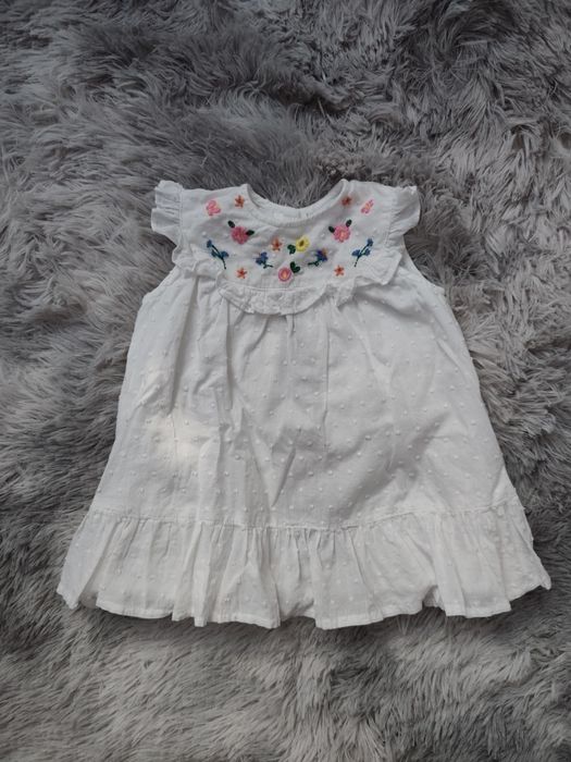 Легеньке плаття для малюка