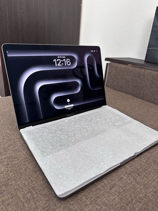 apple mac book pro i - купити ноутбуки та аксесуари Івано