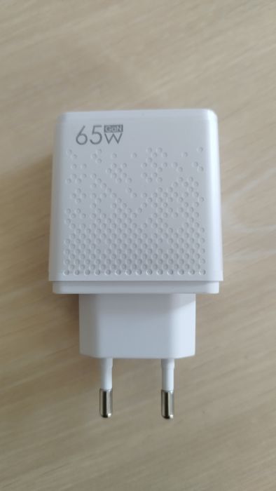 Carregador 65w fast charge