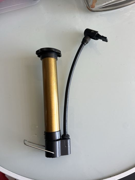 Przenośna Pompka Rowerowa – Uniwersalna, Wysoka Wydajność