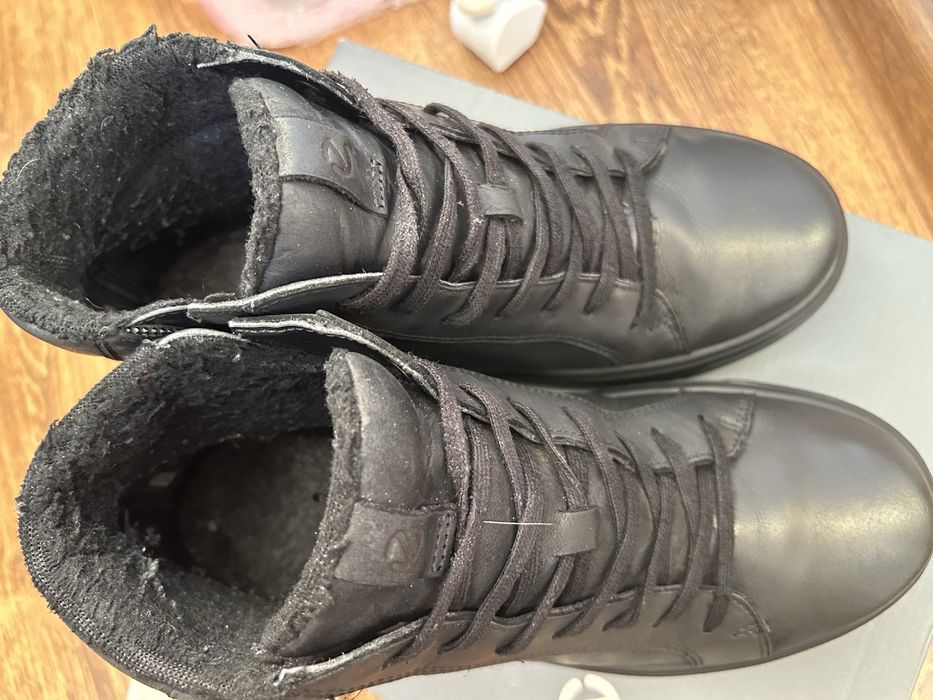 Зимові жіночі ботинки