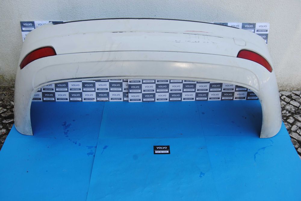 Parachoques traseiro Volvo V50  2008>
