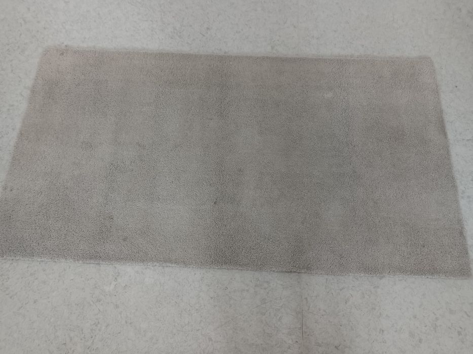 Sprzedam dywanik 150x80 cm.