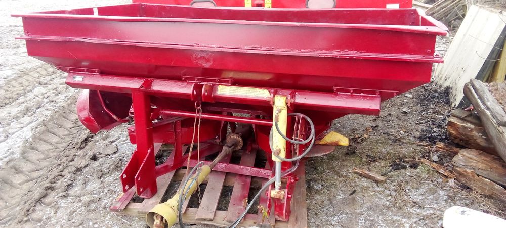 Rozsiewacz nawozów Lely