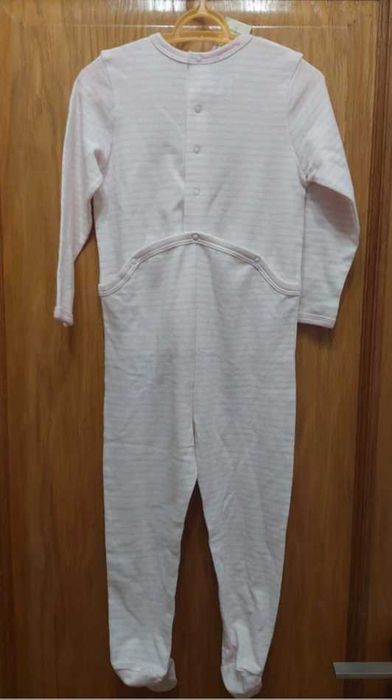 Babygrow Benetton, 18-24 meses, NOVO e etiquetado