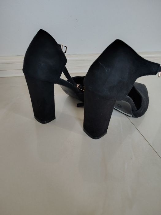 Buty damskie róż.37