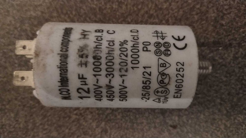 Kondensator 12uF