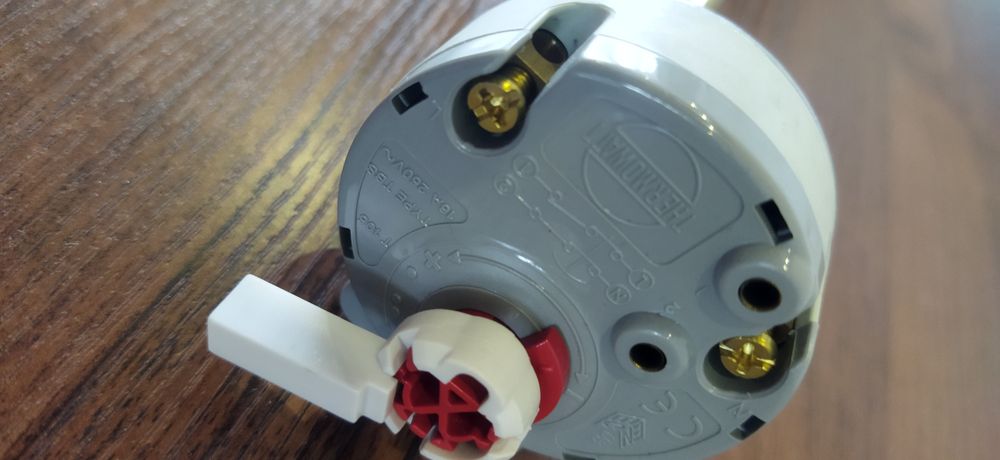 Терморегулятор Т 105 TBS 16A для бойлера Ariston