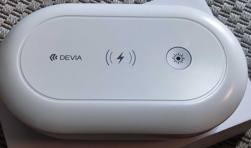 UV Sterilization Box with Wireless Charging64564056550659122