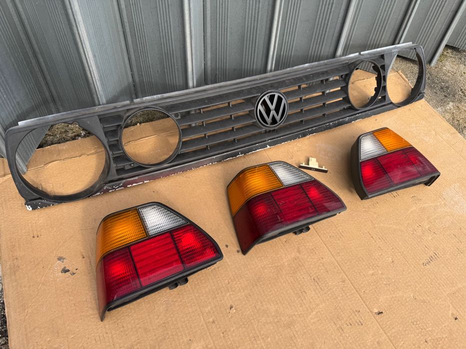 Peças Volkswagen Golf 2 (Farolins Golf 2, Grelha 4 faróis Golf mk2)