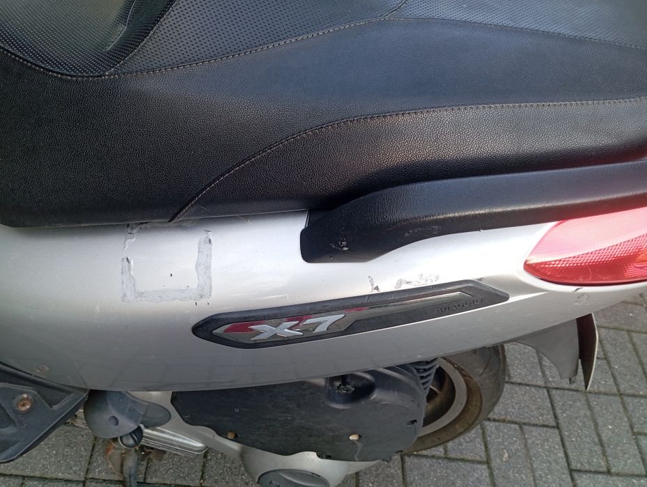 Skuter Piaggio X 7