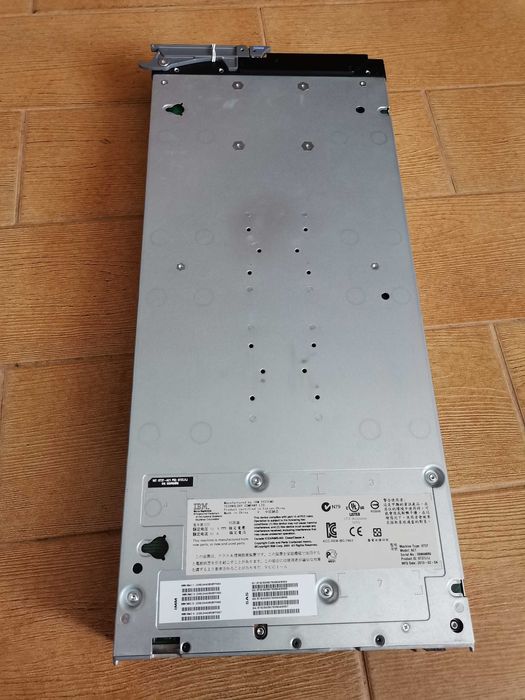 Сервер IBM Flex System x240 IBM 8737- AC1 8737J1J N28270W 81Y4322