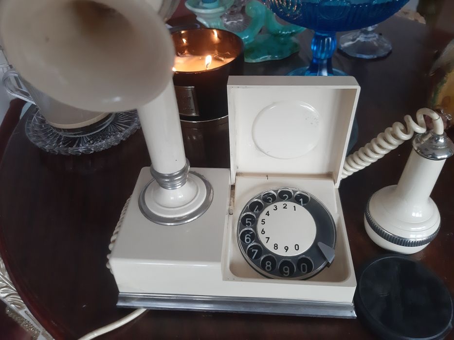 Telefon prl nieużywany ,stan idealny