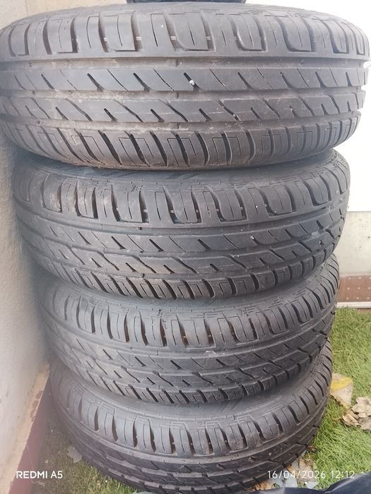 Jantes de ferro com pneus novos