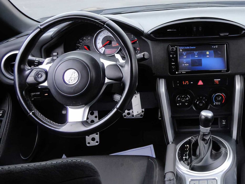 Toyota GR86      2018