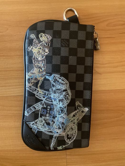 Duas carteiras louis vuitton uma grande e uma pequena