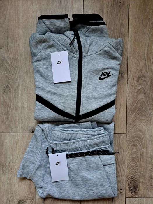 Nike Tech Fleece