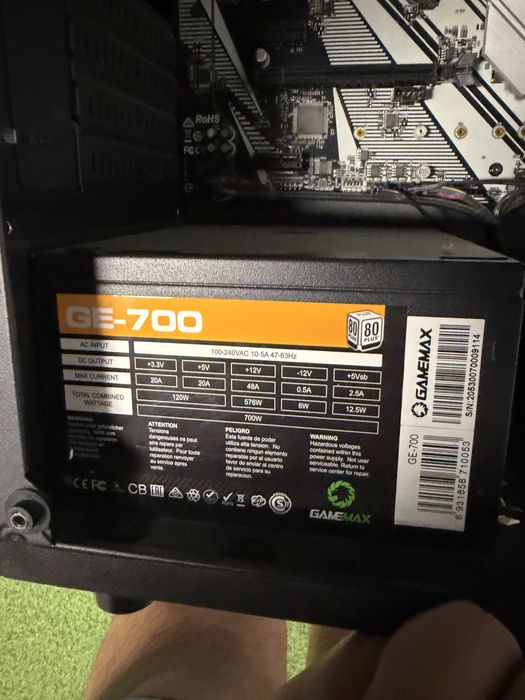 Блок живлення GameMax GE-700 700 Вт, вживаний