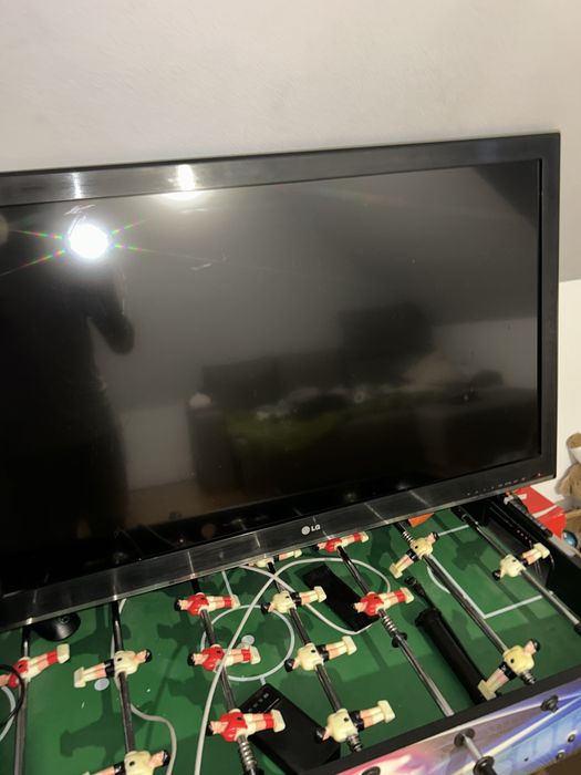 Telewizor LG 42CS460 42” Full HD – sprawny