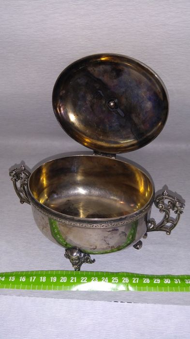 Cukiernica polska platerowa sygnowana Fraget w cenie 1000 zł