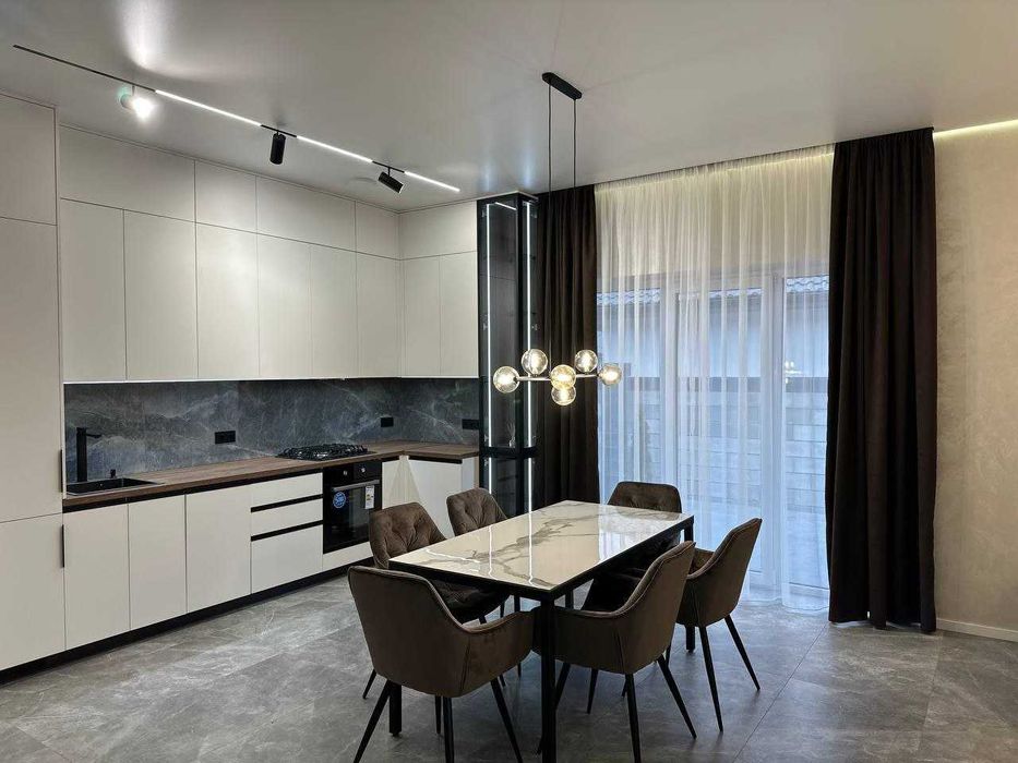 Будинок з ремонтом. ГАЗ