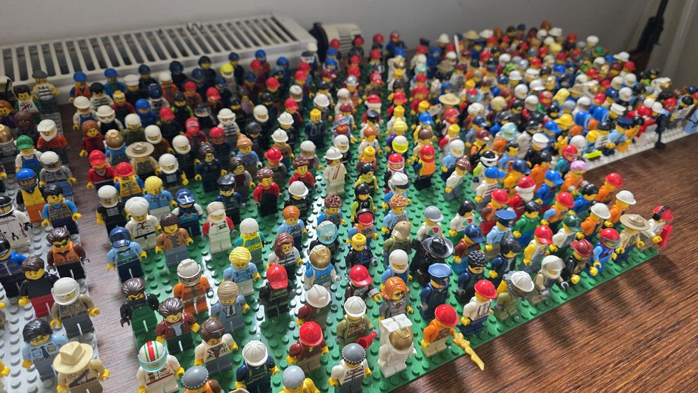 Minifigurki Lego city po 5 zł szt