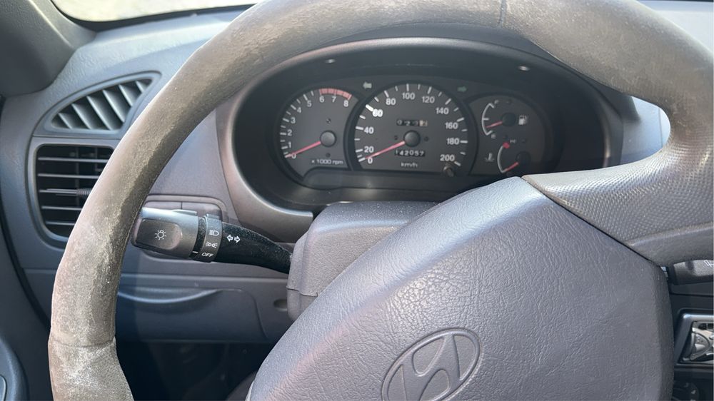 Mitsubishi Accenct GLS foto 4