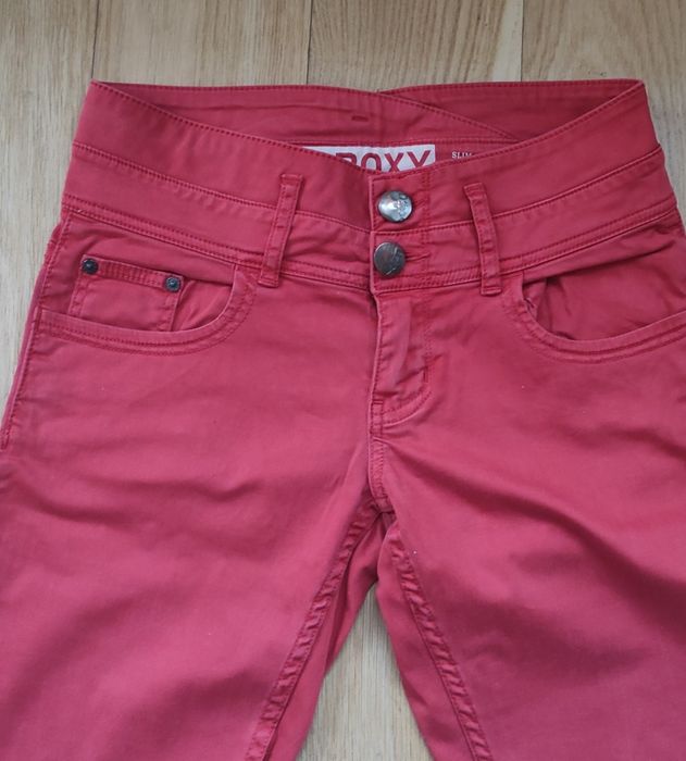 Spodnie czerwone ROXY slim 26