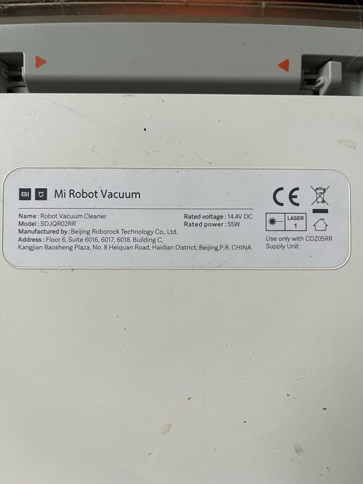 Робот пилосос пилосмок Xiaomi.