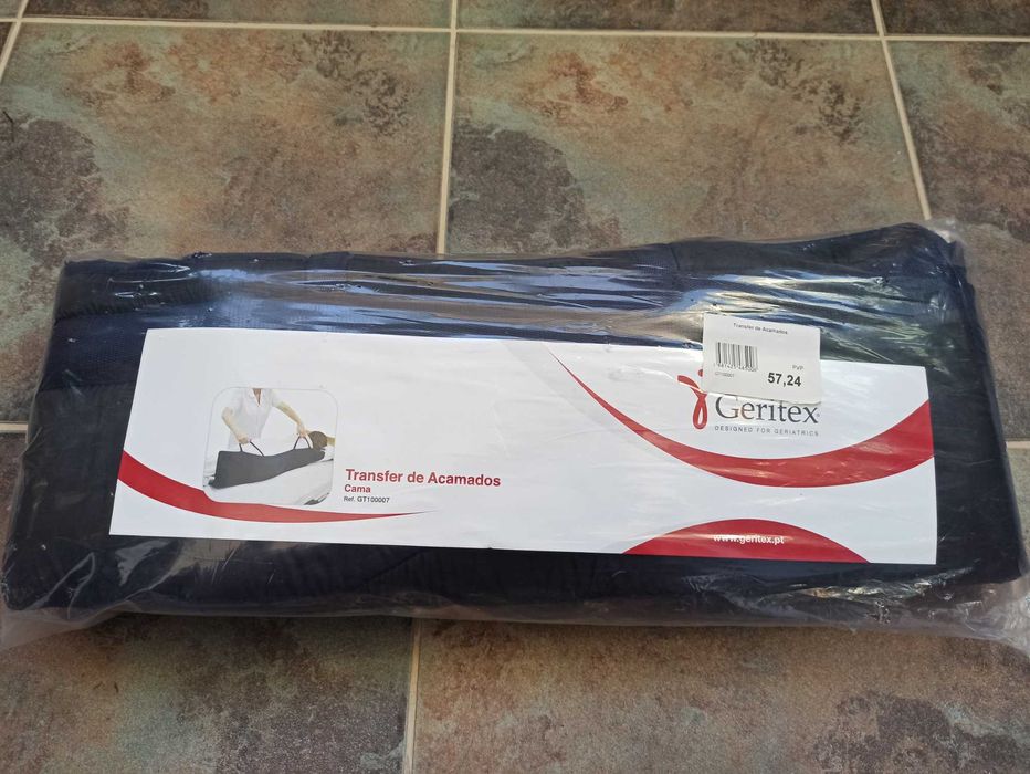Almofada e transfer acamados
