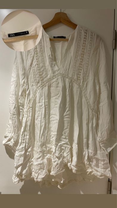Roupa de senhora (vários vestidos e saias)
