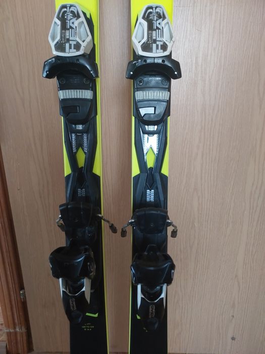 Нові гірські лижи Head.