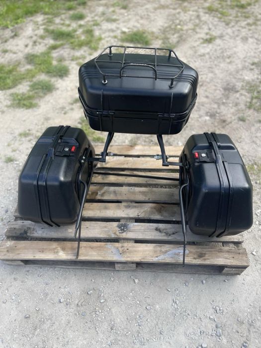Кофри 3шт  givi Honda cbr1100хх  і рамка під них