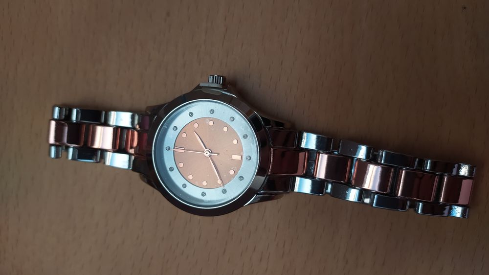 Zegarek z diamencikami SWAROVSKI