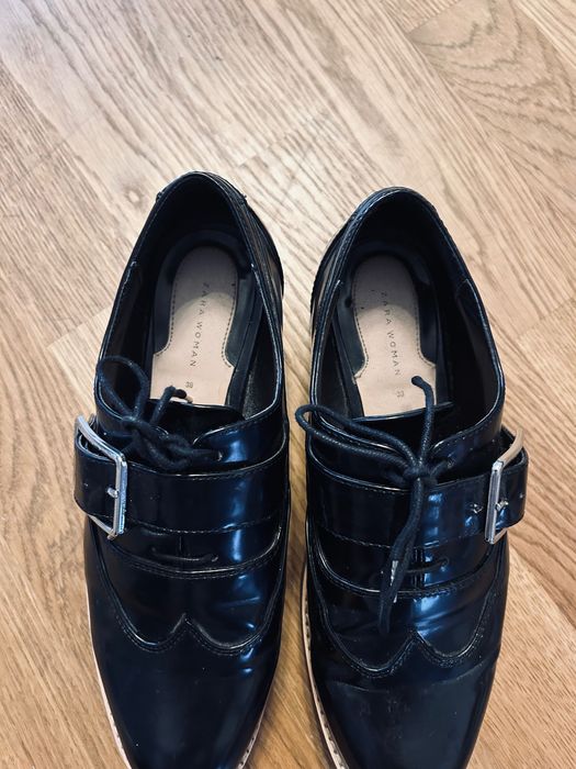 ZARA LOAFERS цена снижена  лоферы ботинки туфли 38 идут на 37 кожа