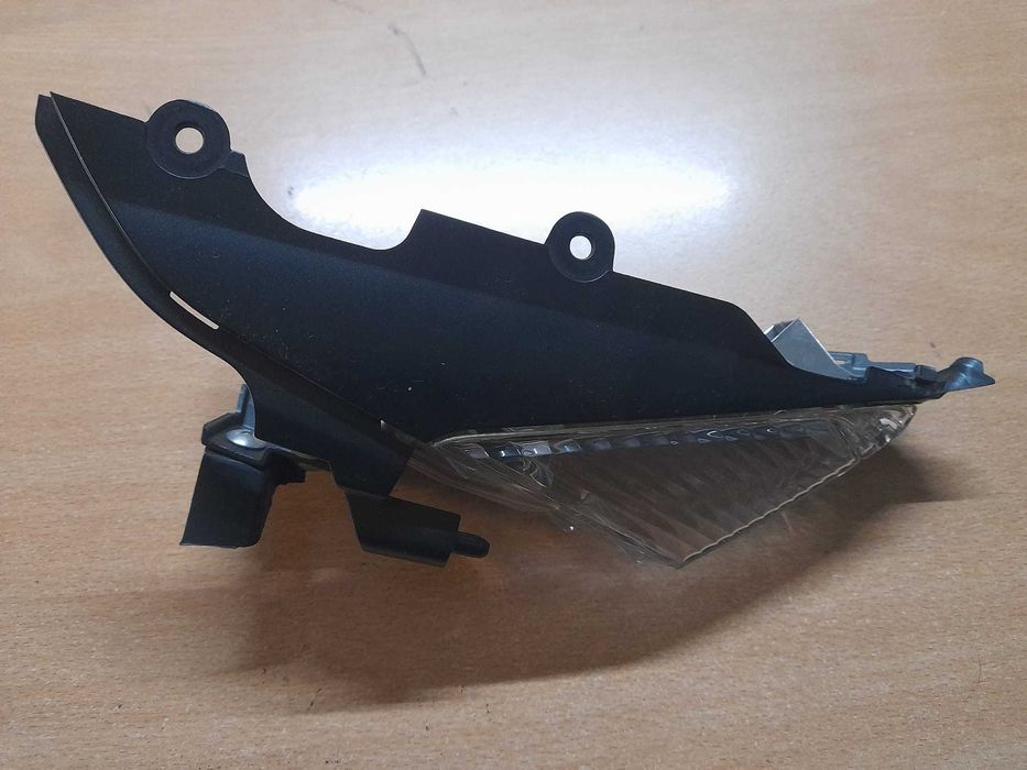 PISCA TRASEIRO ESQUERDO OEM SUZUKI GSXR  6 0 0 1 6-2 2