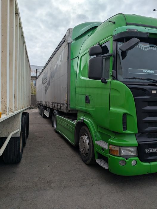 Продам тягач Scania з напівпричіпом Fliegl