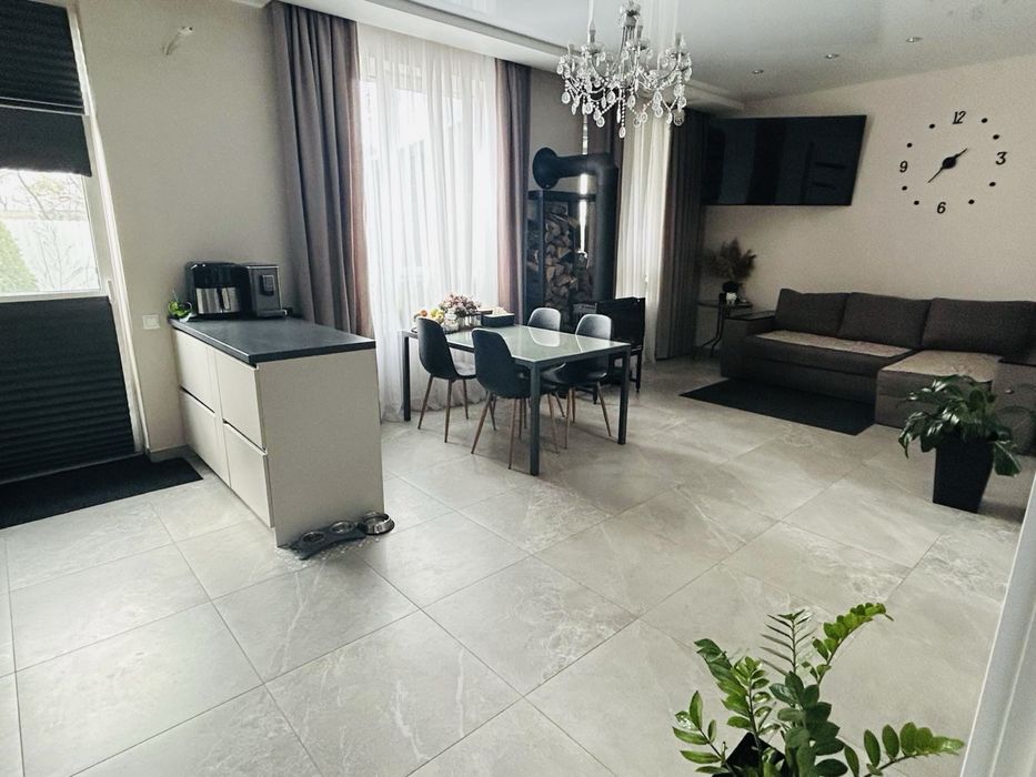 Продажа Таунхаус Вышгородский район,с.Новые Петровцы КГКанево ,озеро