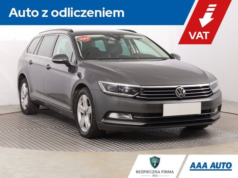 Volkswagen Passat Variant 2.0 TDI, Salon Polska, Automat, VAT 23%, Navi, Klimatronic, Tempomat,