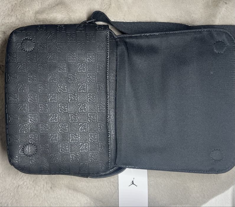 Сумка-месенджер JORDAN Monogram Mini Messenger Bag